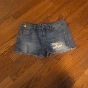 boyfriend ripped jean shorts